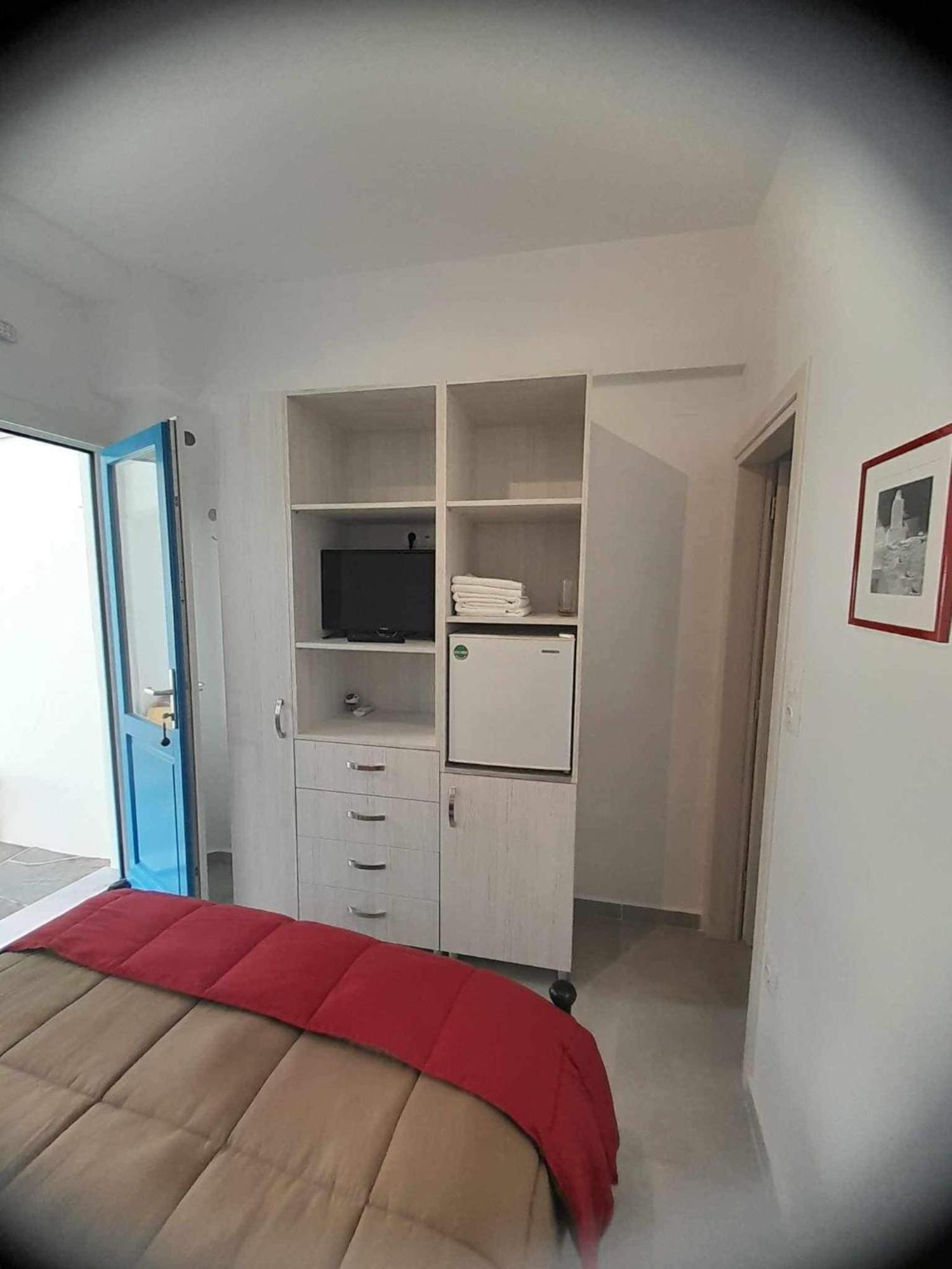 Kouki Maria Rooms Аполония Екстериор снимка